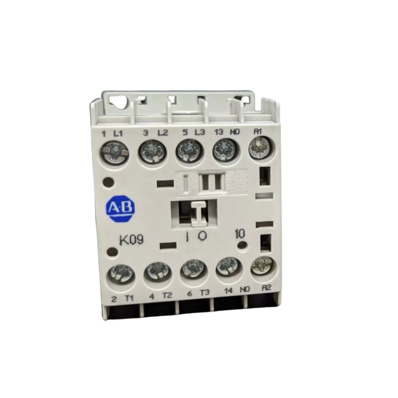 Allen-Bradley 100-K09ZJ10 mini contactor, 9A, 24V DC, ideal for industrial control, 3 N.O. contacts, 1 auxiliary.