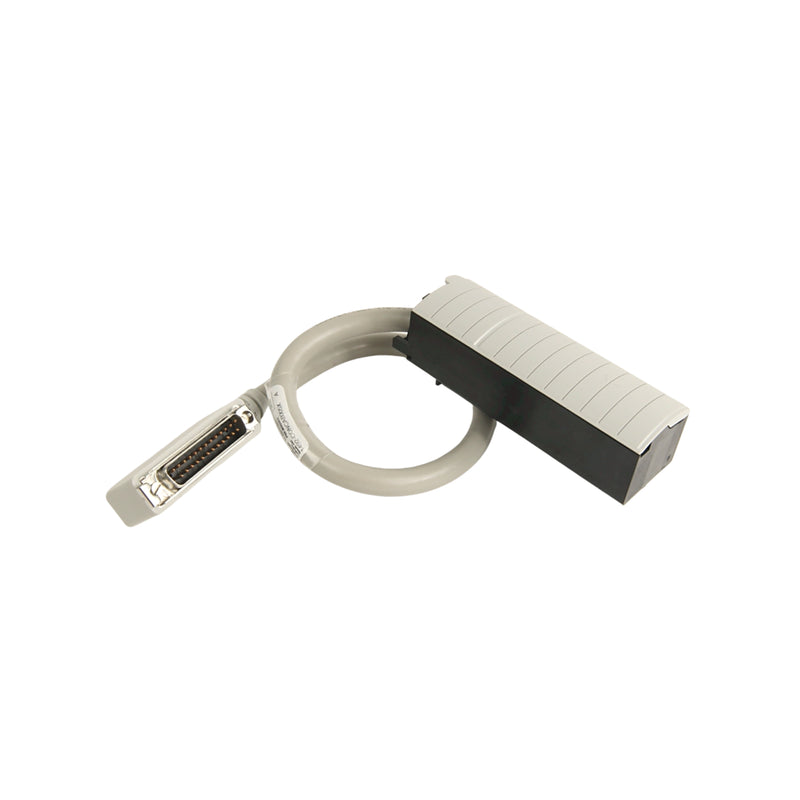 Allen-Bradley 1492-CONCAB005X pre-wired PLC interface cable, 0.5 m, for industrial control panel wiring.