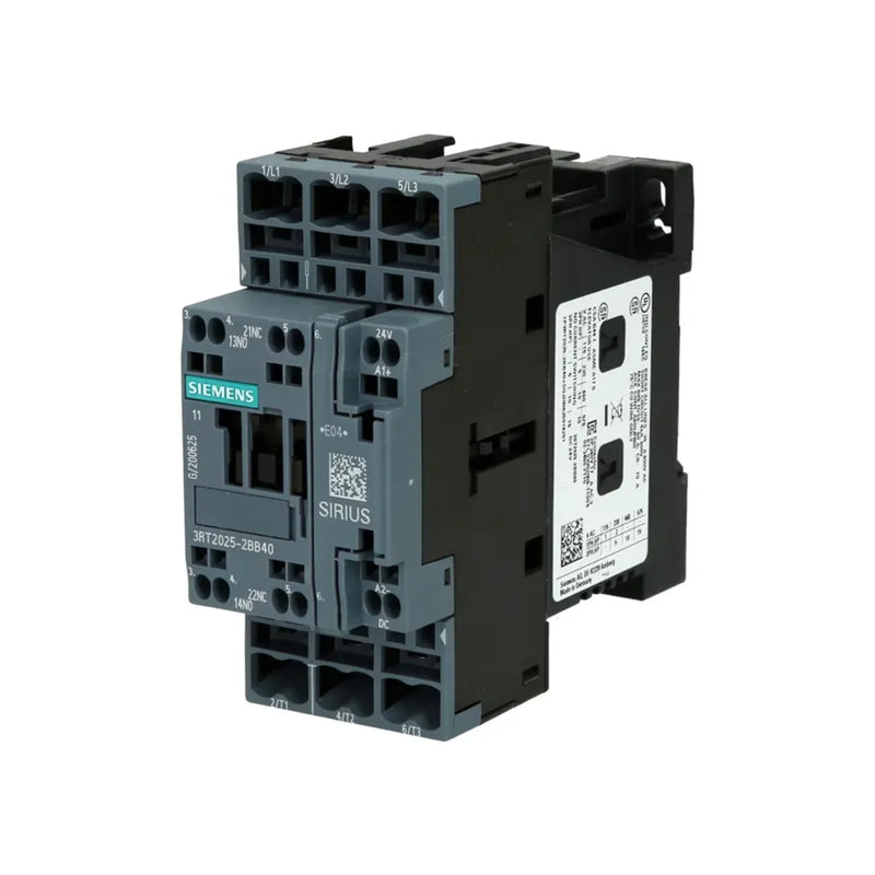 Siemens 3RT2025-2BB40 power contactor, 7.5 kW, 400 V, 17 A, with 24 V DC coil and 3-pole design for industrial applications.